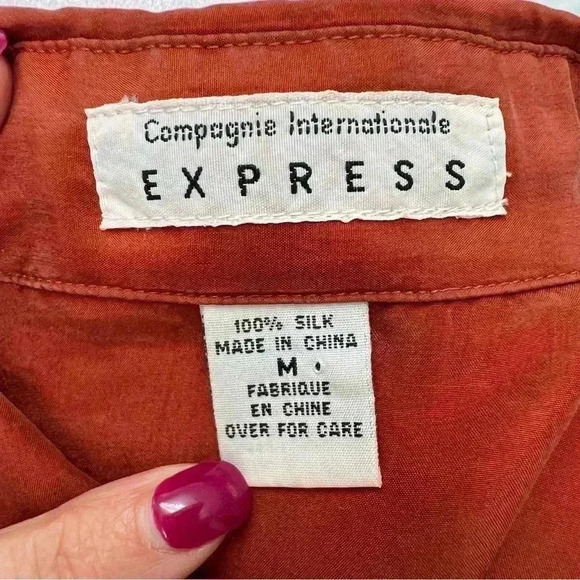 *Rare* 80’s/90’s Vintage Express silk burnt orange blouse. - Picture 11 of 12